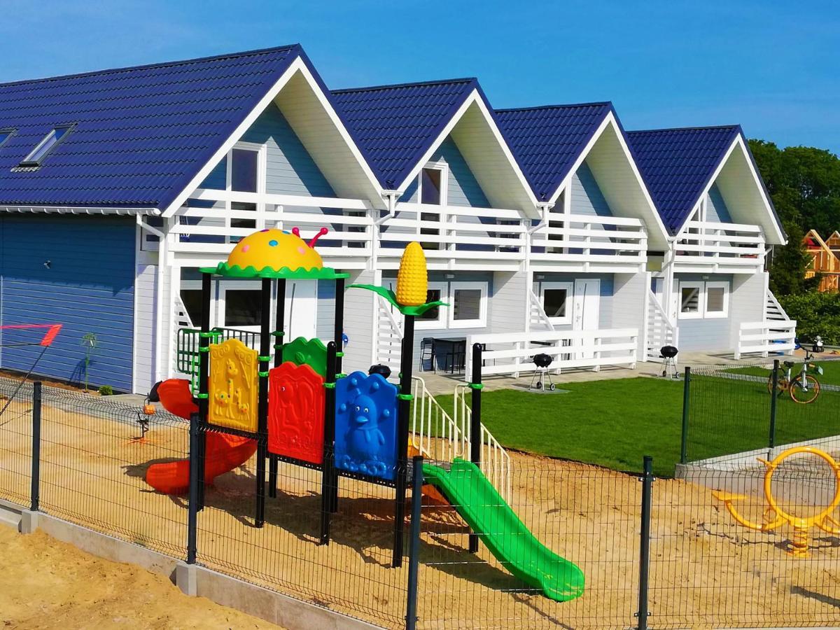 Domki Oski Sarbinowo Ngoại thất bức ảnh
